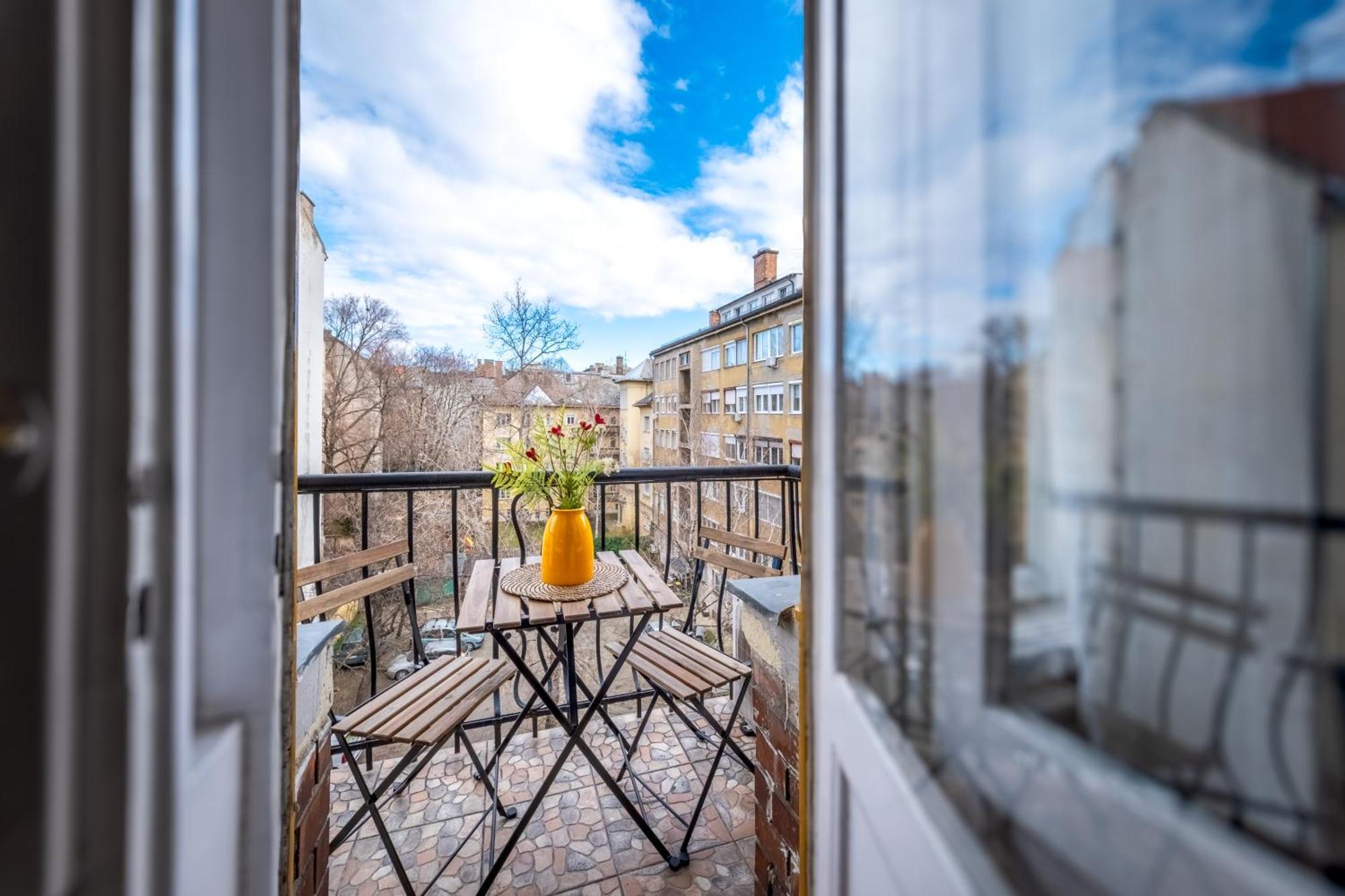 Balzac Apartment Budapest Luaran gambar