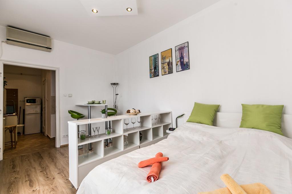 Balzac Apartment Budapest Luaran gambar